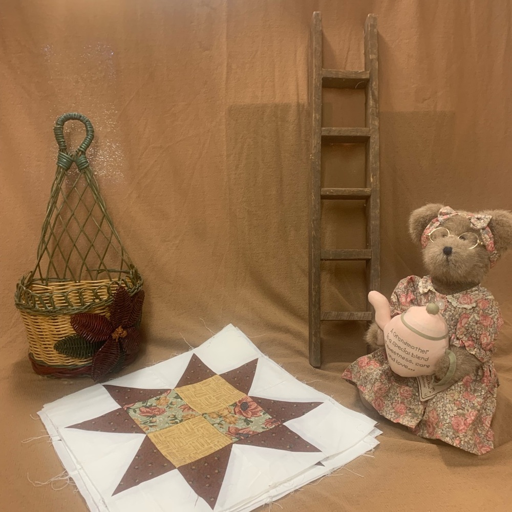 Patchwork Quilt Star Design.  Inv 476
